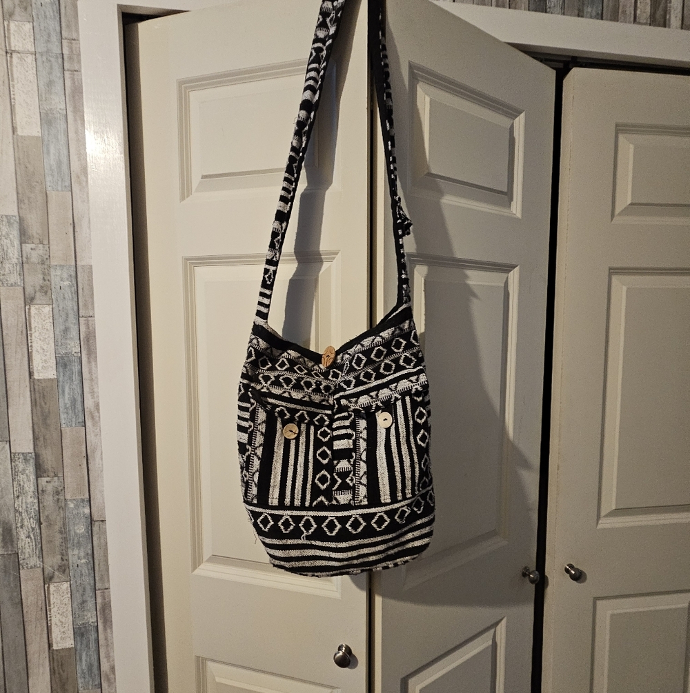 Black & White Woven Shoulder Bag with Ethnic Pattern